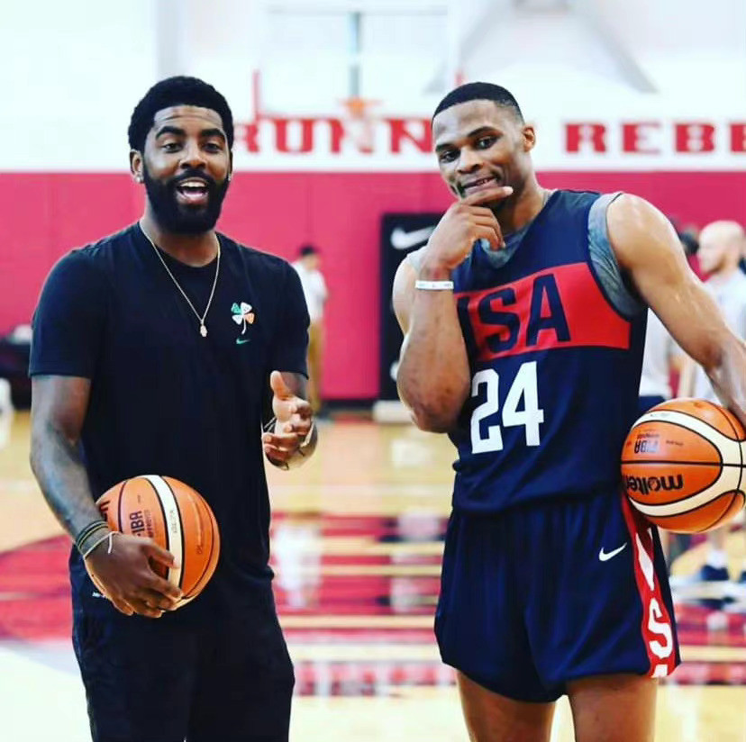 中国龙之队11周年球迷大会圆满举行 共赴山城之约（中国龙之队球迷大会11周年庆在山城圆满收官）