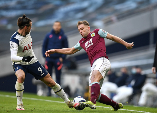 老雷：我无法想象贝林厄姆在世界杯上不首发；更担心后防不稳（老雷：贝林厄姆世界杯理应首发，我更担心后防不稳）