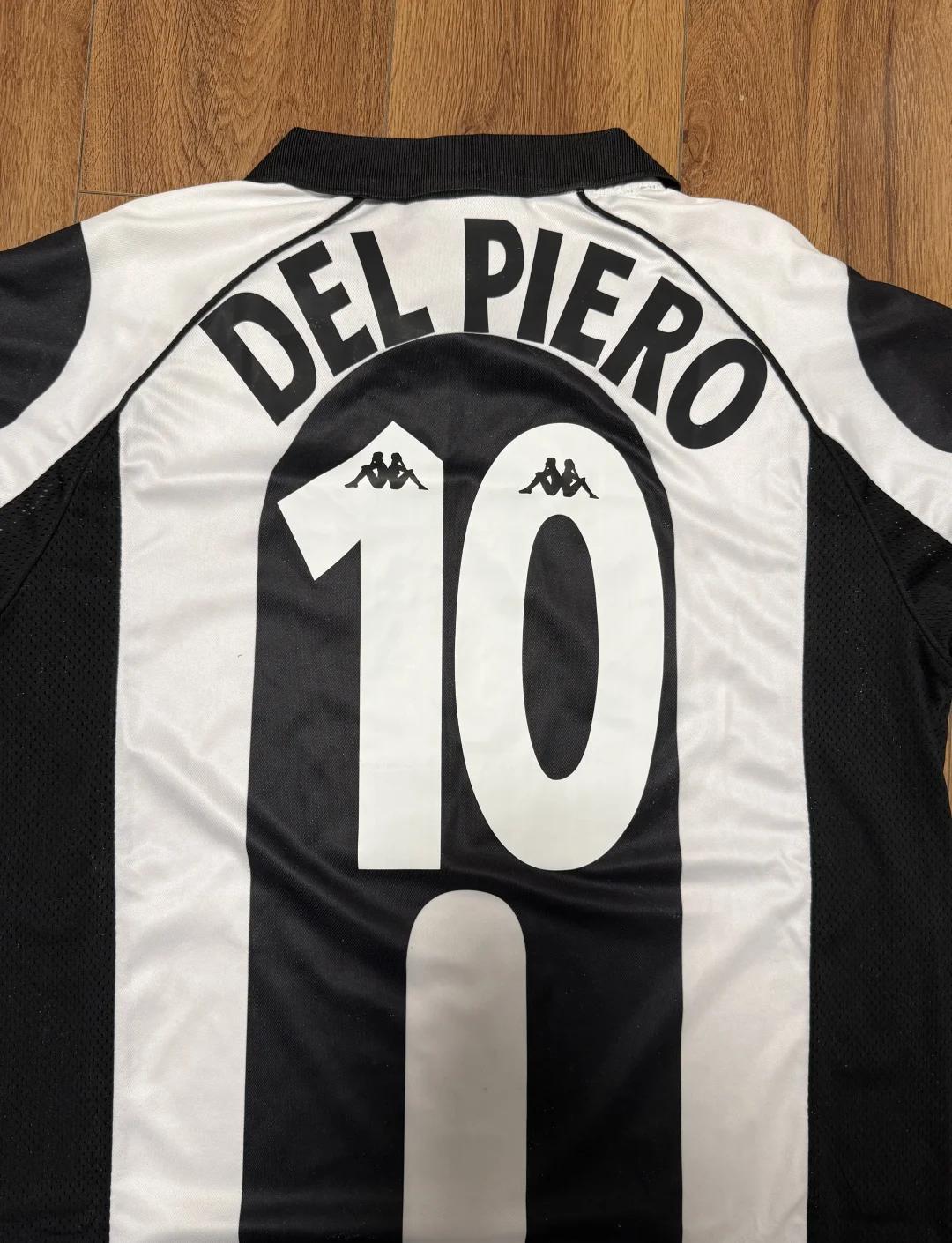 阿隆索：皇马右后卫的选择范围很广；进攻需要全队共同努力（阿隆索：皇马右后卫人选充足，进攻须全队发力）