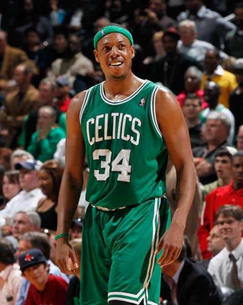 你故意的吧？范戴克防守传中时高举右手导致手球送点（被质疑故意？范戴克防守传中高举右手导致手球判点）