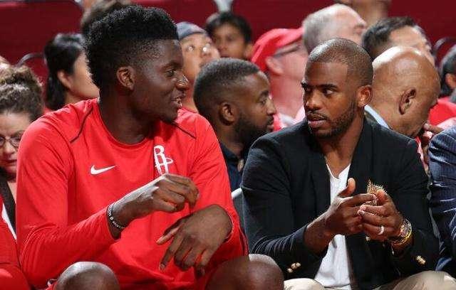 记者：申花本周二结束假期，重新集结备战今年的亚冠收官战（记者：申花将于本周二收假再度集结，备战今年亚冠收官战）