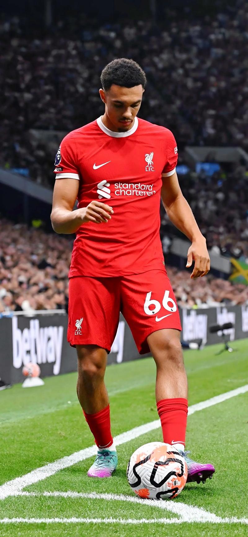 里程碑，穆里尼奥迎来执教生涯第150场欧冠比赛（穆里尼奥迎来欧冠执教第150战，职业生涯里程碑）