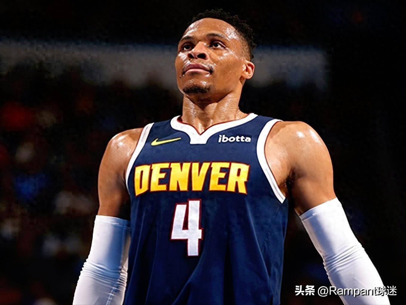 帕尔默缺席训练备战埃弗顿，复出计划稳步推进（帕尔默未参与备战埃弗顿训练，复出进程按计划推进）