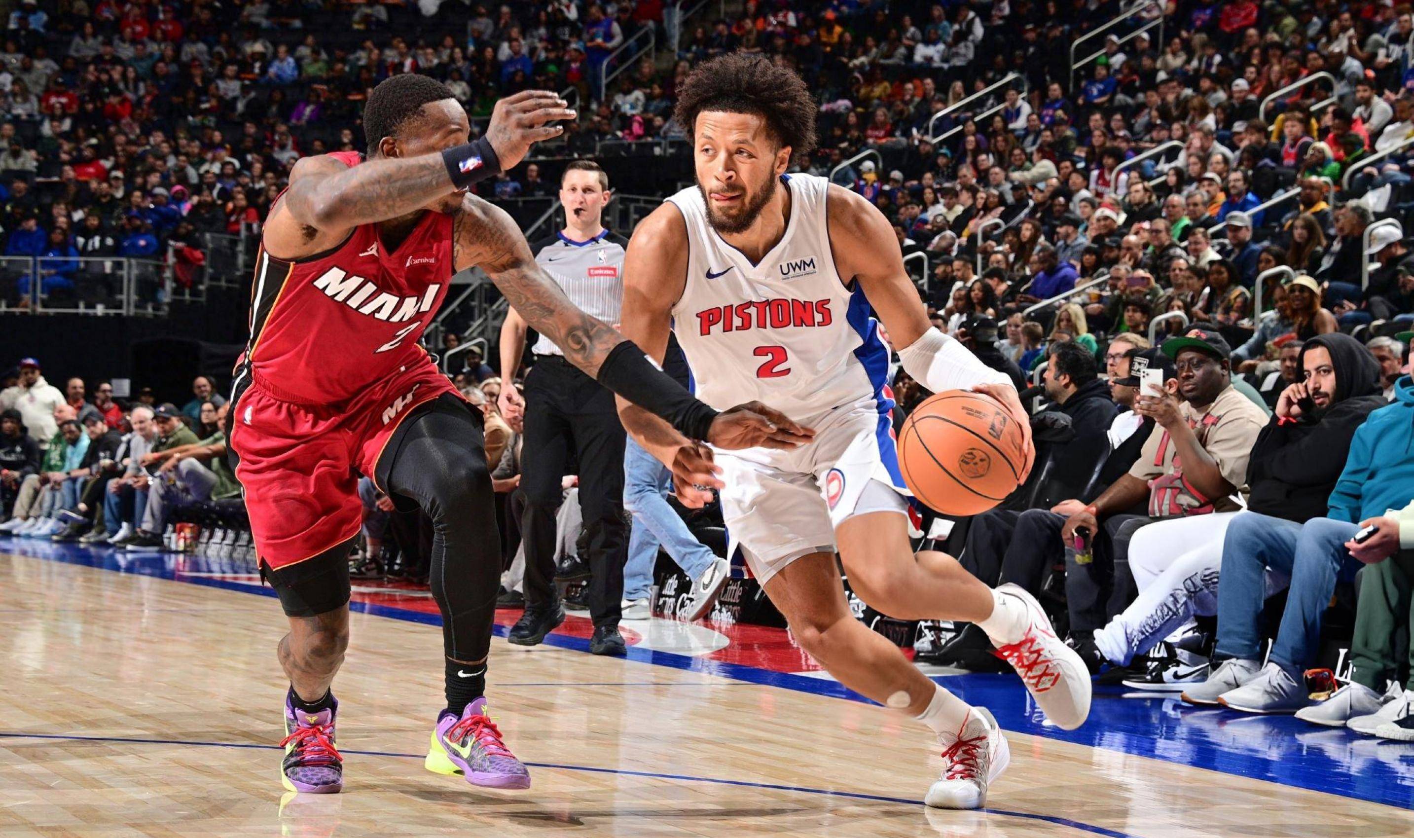 CBA赛季亮点回顾：精彩进球集锦,（CBA赛季高光盘点：精彩进球集锦）