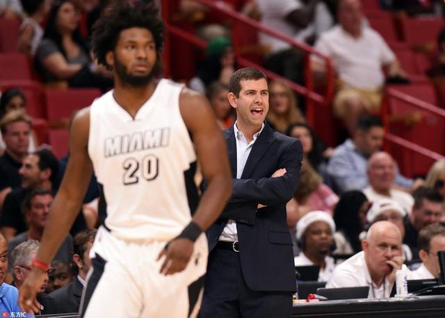 比赛集锦：利雅得胜利4-1赛哈特海湾，C罗献精彩倒钩（C罗倒钩闪耀，利雅得胜利4-1大胜赛哈特海湾｜比赛集锦）