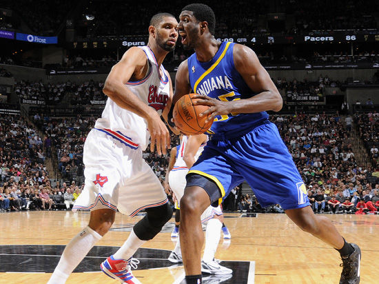 3战全胜！杨舒予9助攻卫冕冠军广东女篮大胜浙江 周琪22+6三分（广东女篮三连胜！卫冕冠军大胜浙江 杨舒予送出9助攻 周琪砍22分飙6记三分）